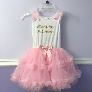 Beautiful and fun tutu birthday princess dress!